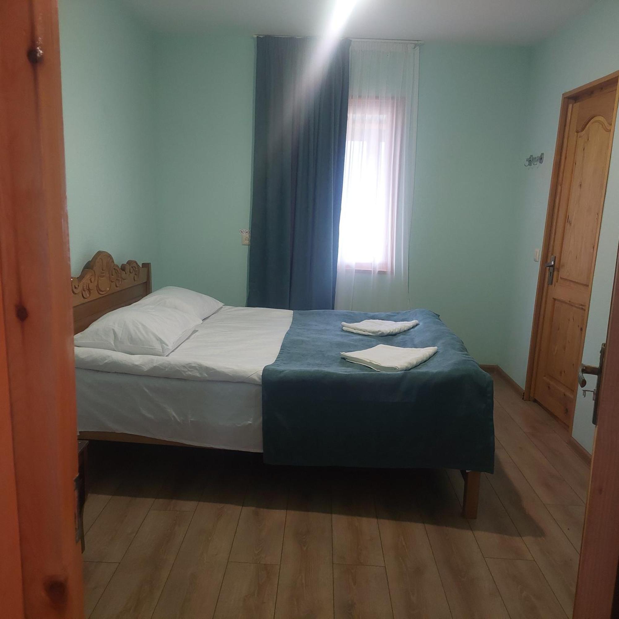 Guest House Tsasne Omalo 外观 照片