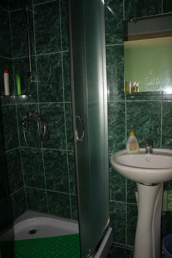 Guest House Tsasne Omalo 外观 照片